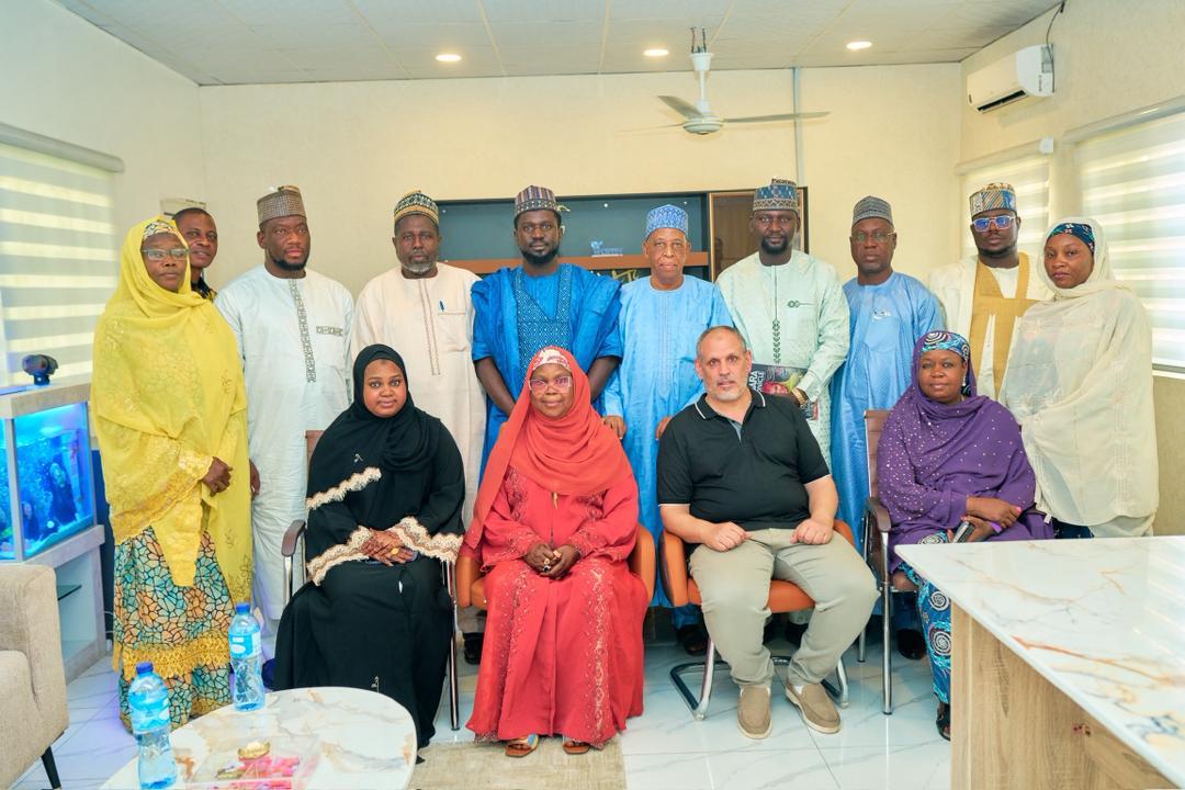 Nasara Foundation representatives meeting with humanitarian partners
